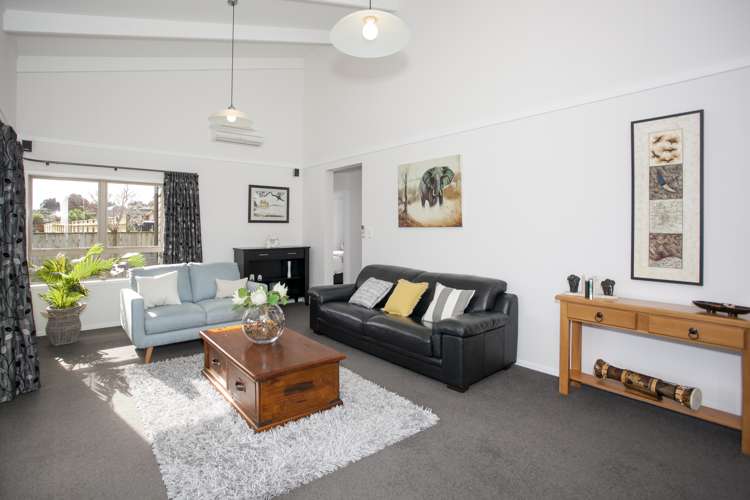 19 Meridian Grove Kelvin Grove_5