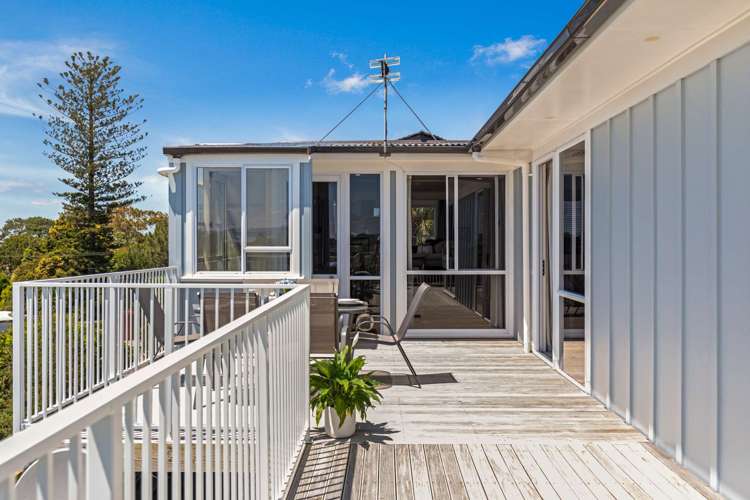 499 Grahams Beach Road Awhitu_4