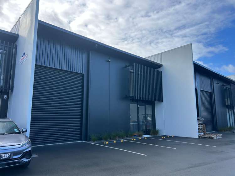 Unit 5, 39 Karewa Place Te Rapa_4