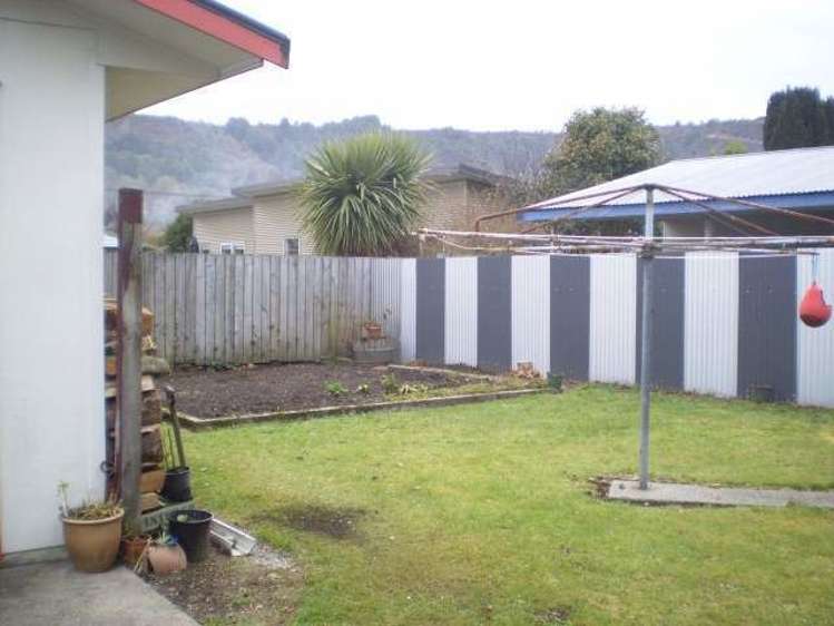 47 Main Street Reefton_17