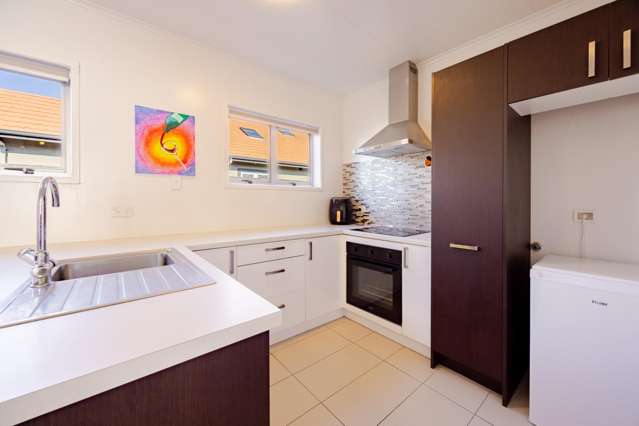 706 Whitehead Road Saint Leonards_1