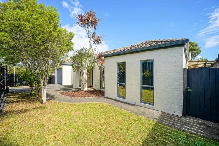 13 Xena Way Henderson_21