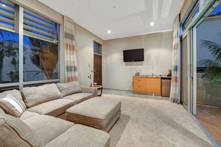 32 Rue D'amarres Gulf Harbour_15