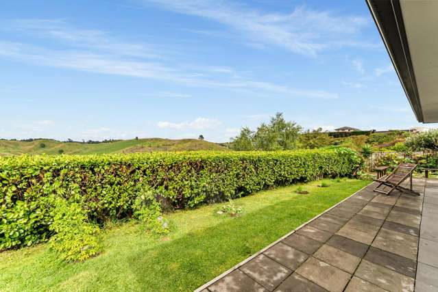 8 Ballintoy Park Drive Welcome Bay_1