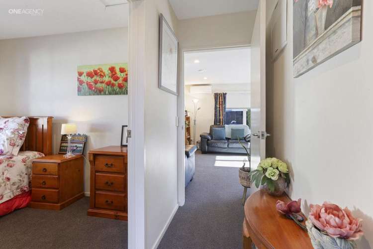 Flat 2/29 Ivory Street_2