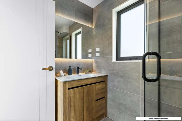 Lot 2/5 South Pacific Place Henderson_14