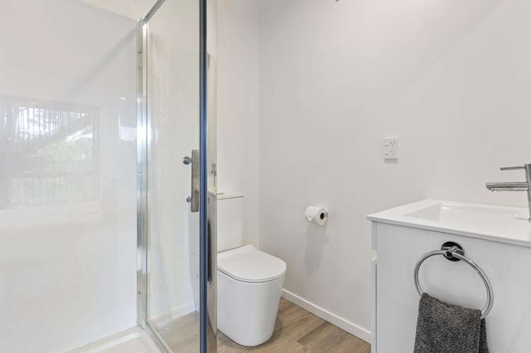 55 Paragon Avenue Beach Haven_19