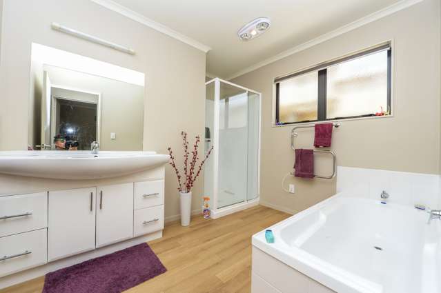 13a Thomson Avenue Dinsdale_2