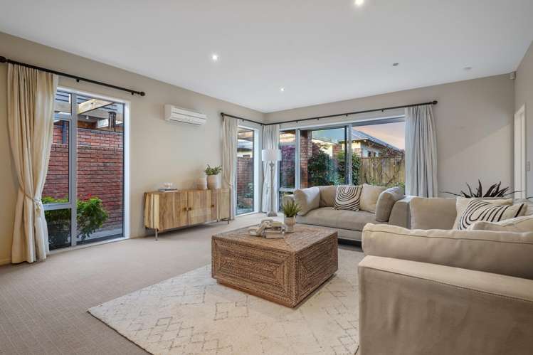 37 Henley Green Northwood_1