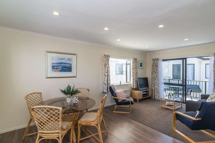 2/49 Dp Maclean Street Paraparaumu Beach_5