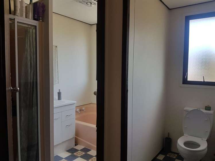 348 Glengarry Road Glen Eden_7