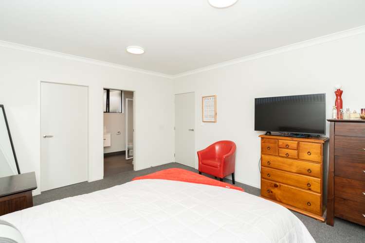 3 Denham Court Flagstaff_14