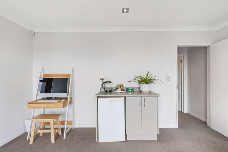 4 Swanton Drive Huntsbury_19