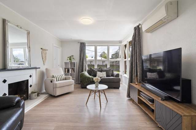 24 Sherwill Street East Feilding_1