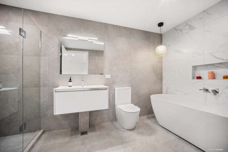 8 Jack Seabrook Road Hobsonville_12