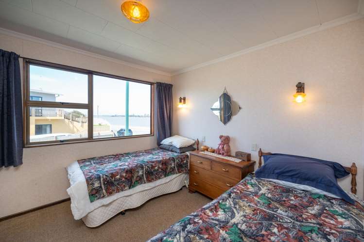 1 Hartley Street Foxton Beach_19
