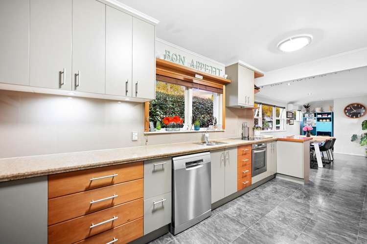 6 Tudor Crescent Chedworth_6