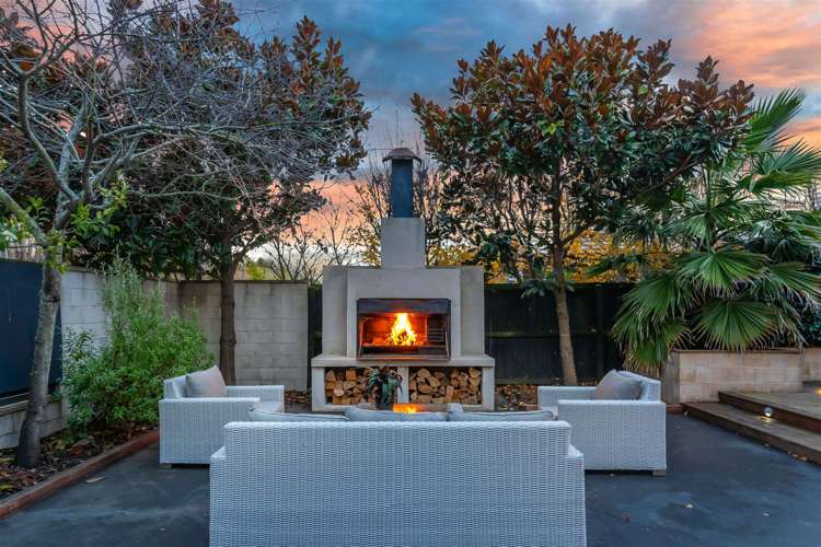 140 Hussey Road Northwood_27