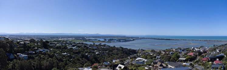 147 Soleares Avenue Mount Pleasant_18