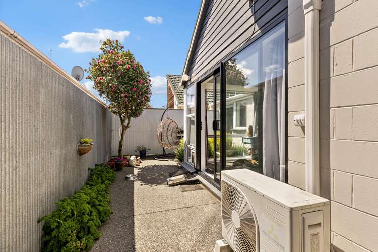 2/19 Molesworth Place Somerfield_16