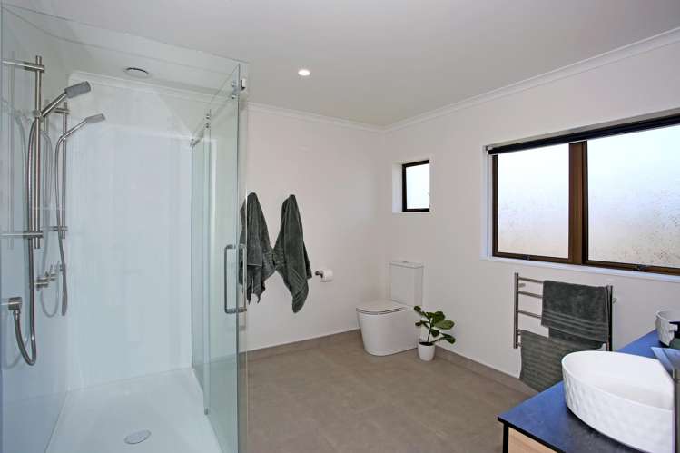 107 Sandspit Road Waiuku_9