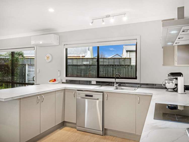 34 Dahlstrom Grove Kelvin Grove_11