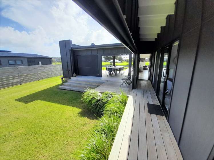 143 Ngaio Drive Matarangi_11