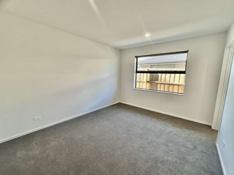 23 Longore Way 11103_8