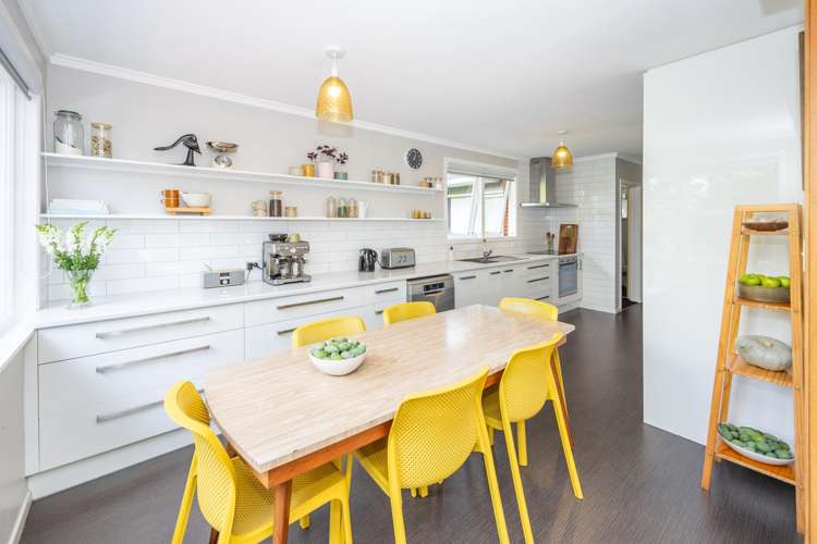 14 Carlson Crescent Silverdale_12