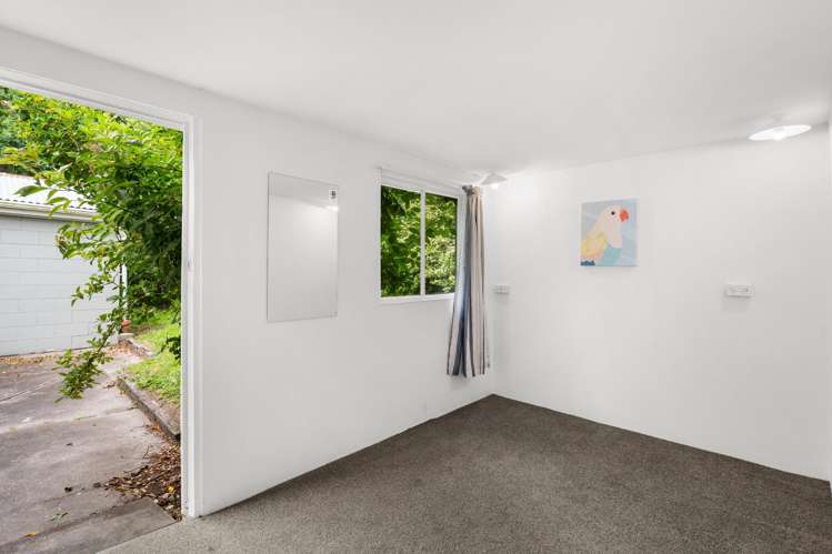 6 Charlesworth Street Woolston_12