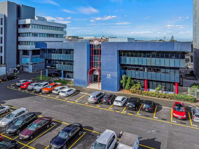 LEVEL 2 MANUKAU OFFICE