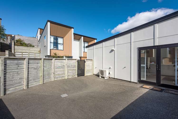 34 Tea Tree Lane Woodridge_17