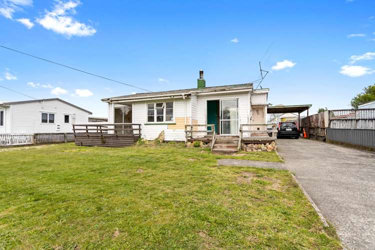 32 Clyde Street Tokoroa_18