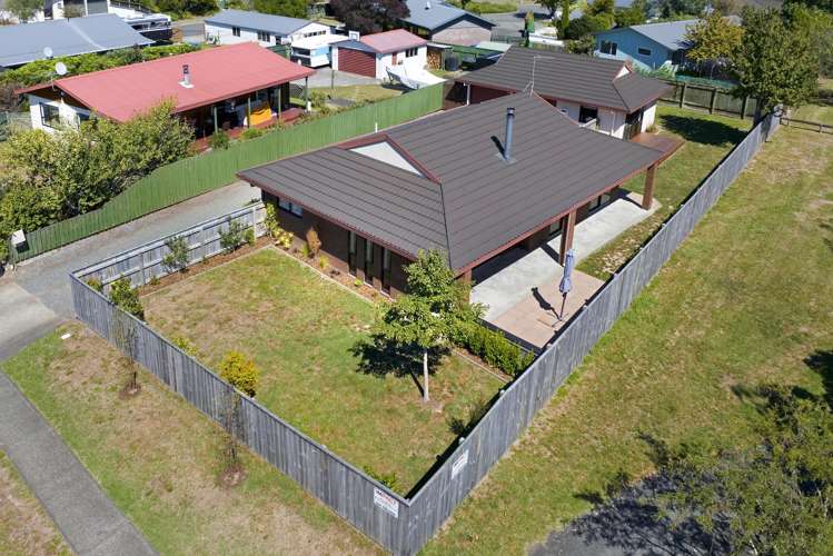 24 Starveall Street Brightwater_1