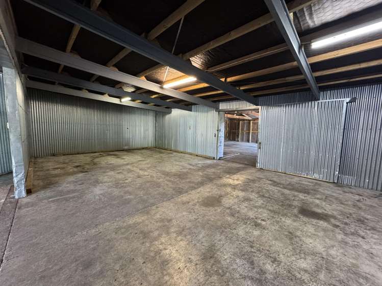 701 Murdoch Road East Akina_8
