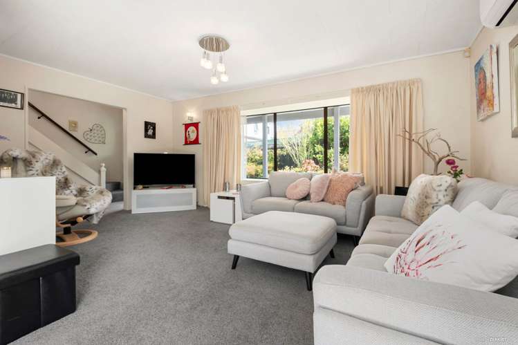 2/102 Manhattan Heights Glendene_7