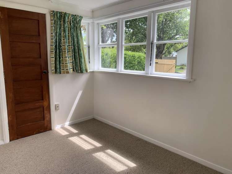 32 Riley Crescent Woolston_8