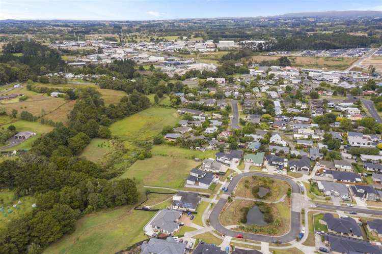 23 Kahika Grove Huapai_19