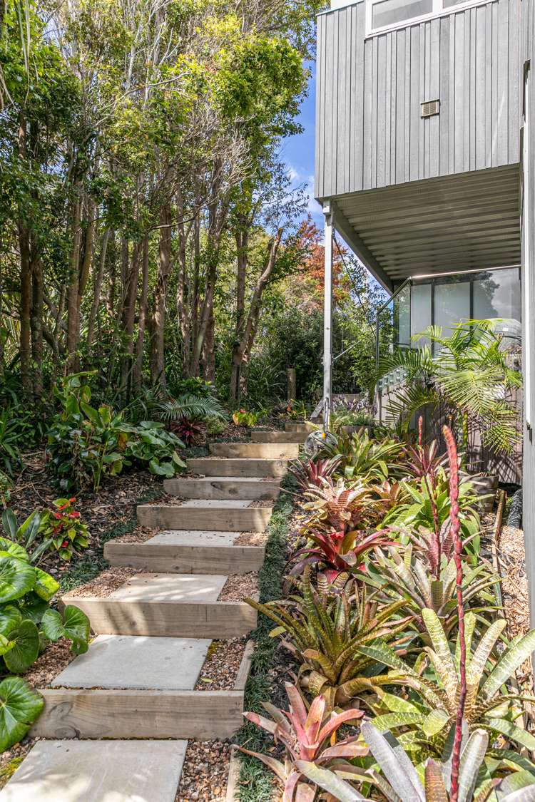 15 Korora Road Oneroa_14