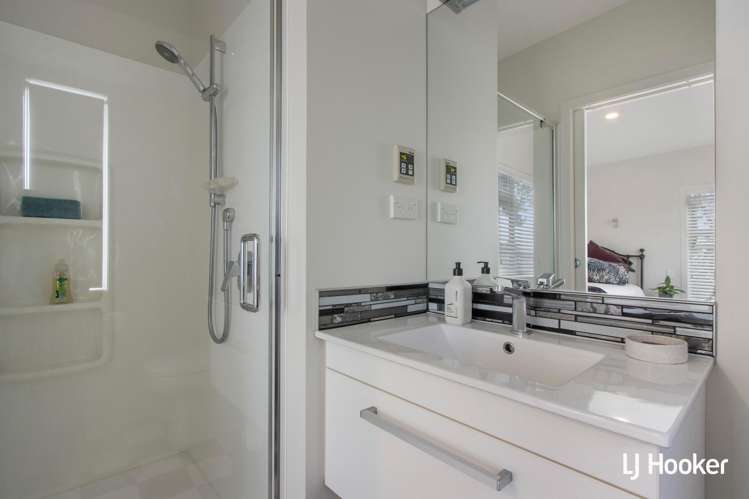 38 Ocean View Road Waihi Beach_18