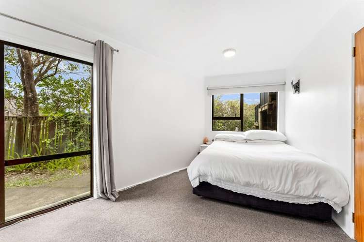 73 Roberts Road Matakatia_16