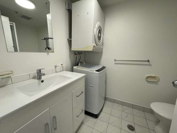 9l/3 Whitaker Place Grafton_3