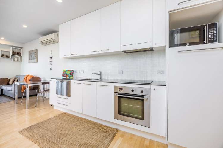 1307/30 Beach Road Auckland Central_7