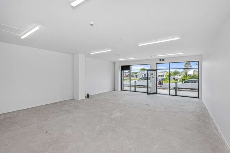 5/1064-1068 Coatesville Riverhead Highway Riverhead_1