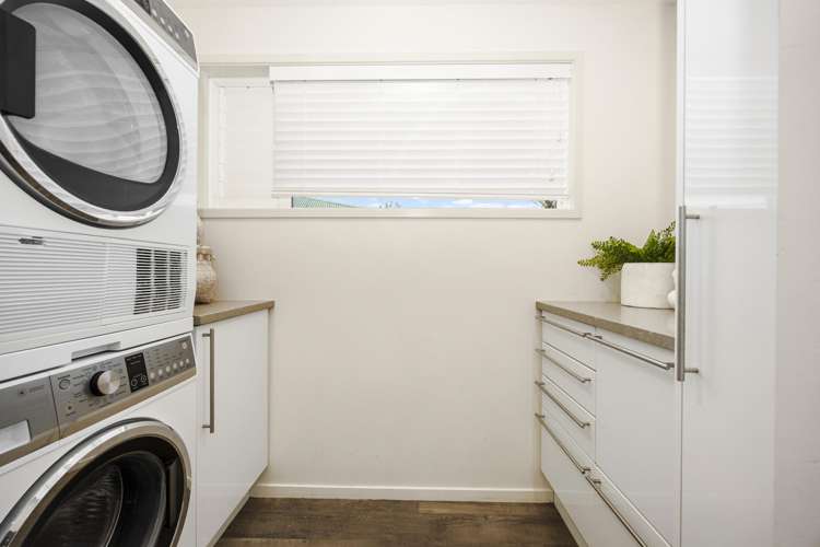 2/19 Seaview Avenue Northcote_11