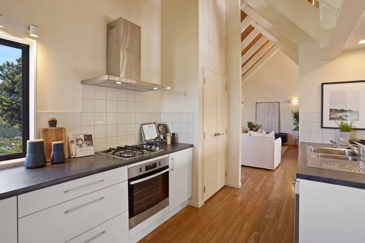 2 Cecil Wood Way Richmond Hill_10