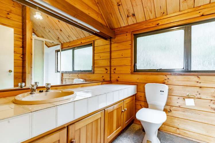 236 Point View Drive East Tamaki Heights_35