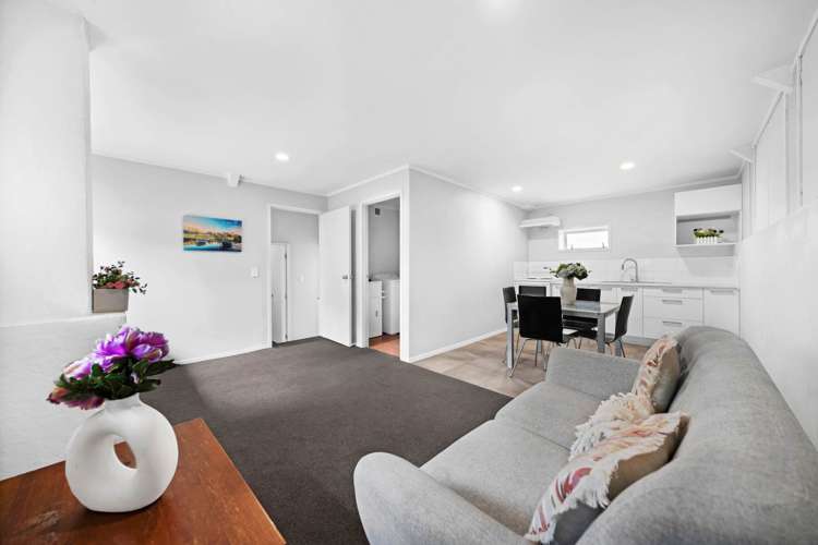 2 La Trobe Street Pakuranga Heights_17