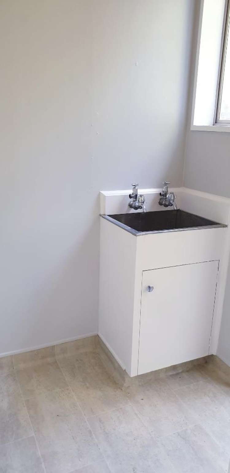 2/801 Hastings Street North 10490_6