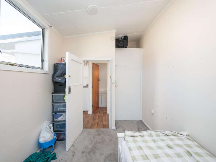 30 Crown Street North East Valley_14